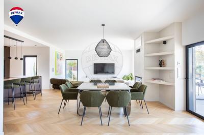 Villa - 183 m² - 6 pièces