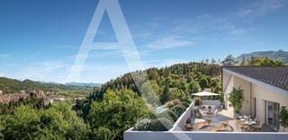 Appartement - 93 m² - 4 pièces