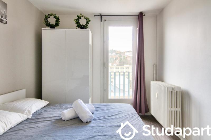 Chambre - 12 m² - 1 pièce