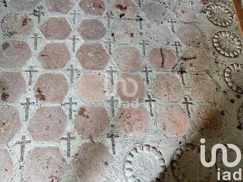 Maison - 220 m² - 5 pièces