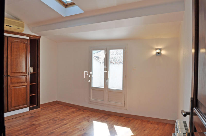 Appartement - 90 m² - 4 pièces