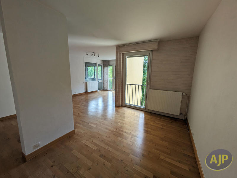 Appartement - 95 m² - 4 pièces