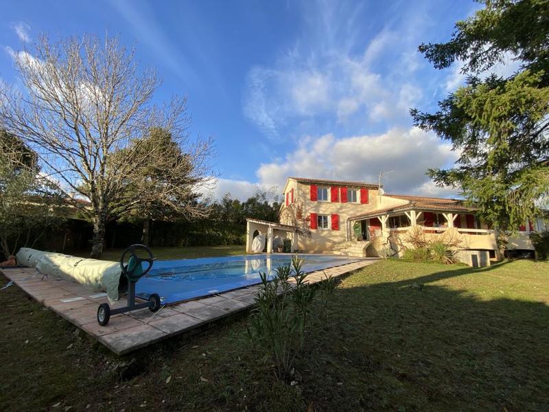 Maison - 170 m² - 7 pièces