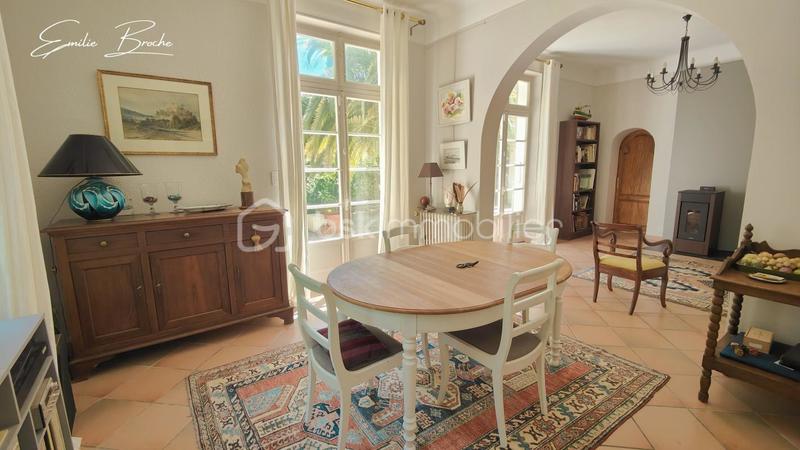 Maison de maîtres - 190 m² - 10 pièces