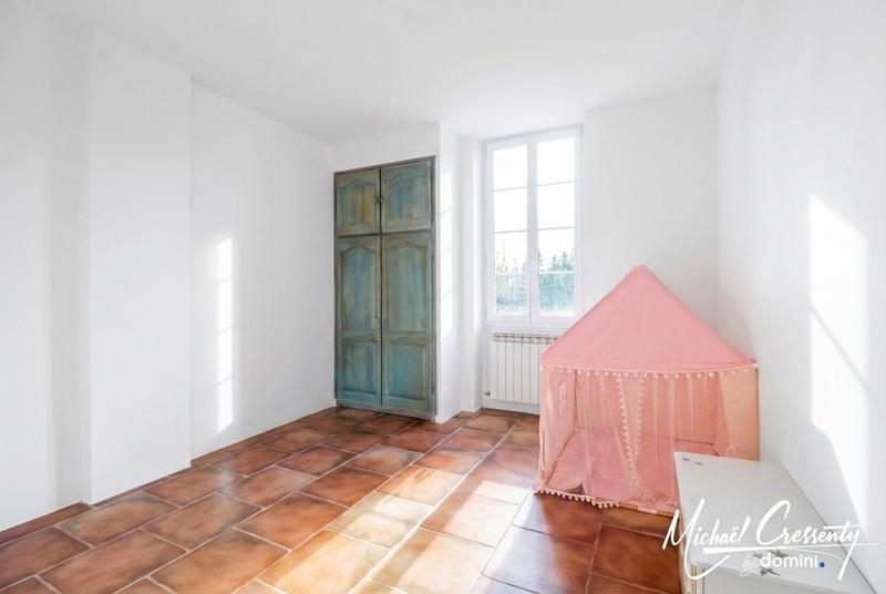 Maison - 180 m² - 7 pièces