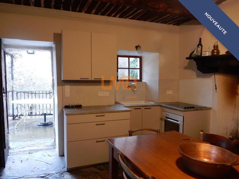 Maison en pierre - 87 m² - 6 pièces