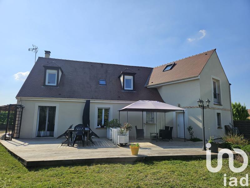 Maison - 183 m² - 9 pièces