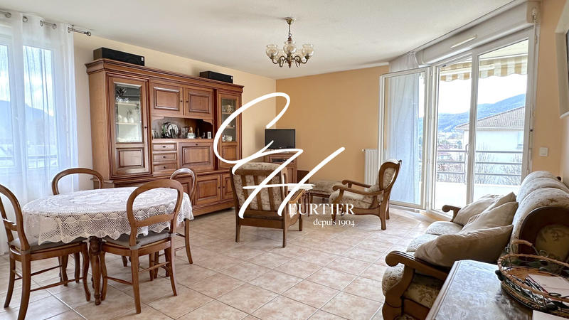 Appartement - 84 m² - 4 pièces