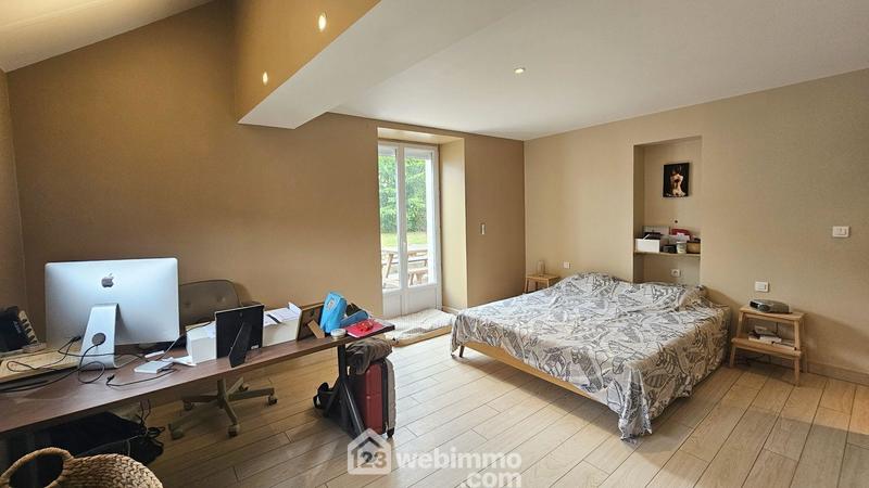 Maison - 195 m² - 6 pièces