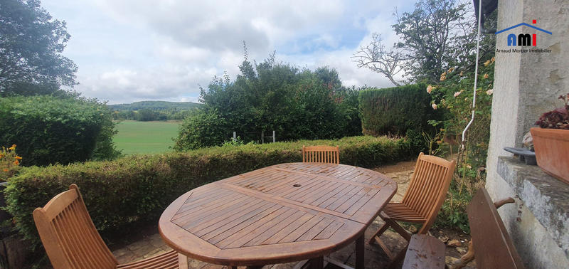 Maison - 102 m² - 4 pièces