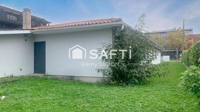 Local commercial - 331 m² - 8 pièces