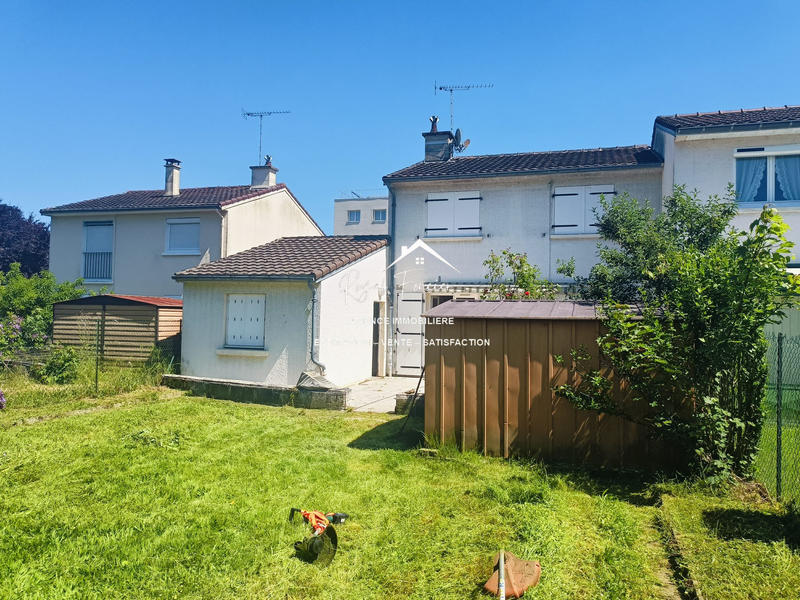 Maison traditionnelle - 87 m² - 6 pièces