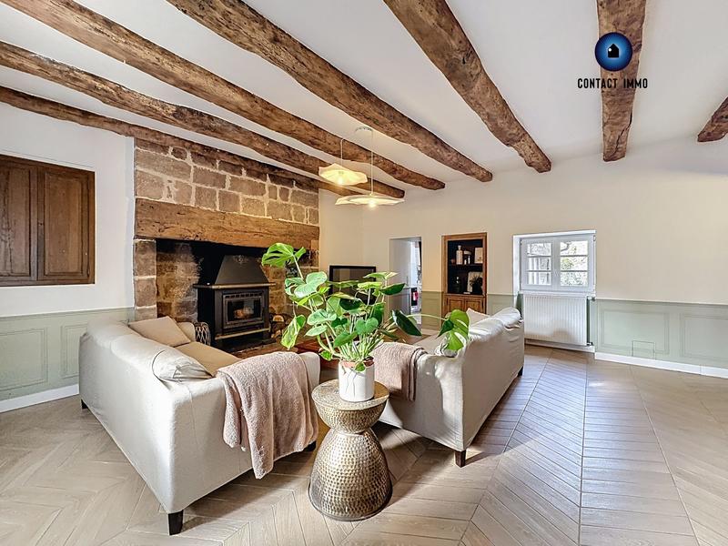 Maison ancienne - 138 m² - 8 pièces