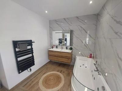 Villa - 157 m² - 5 pièces