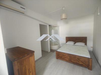 Appartement - 90 m² - 5 pièces