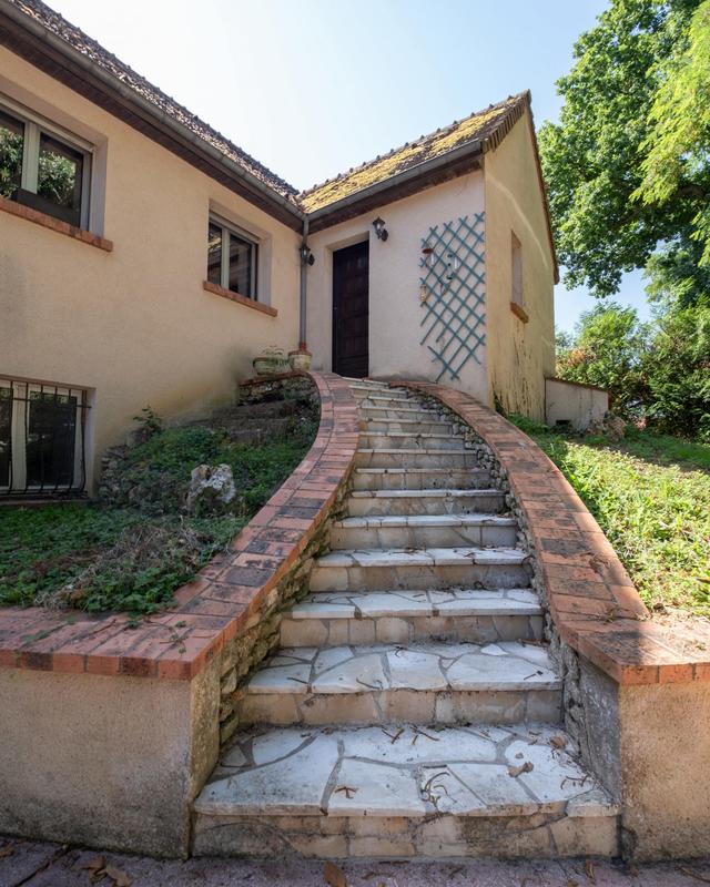 Maison - 140 m² - 7 pièces