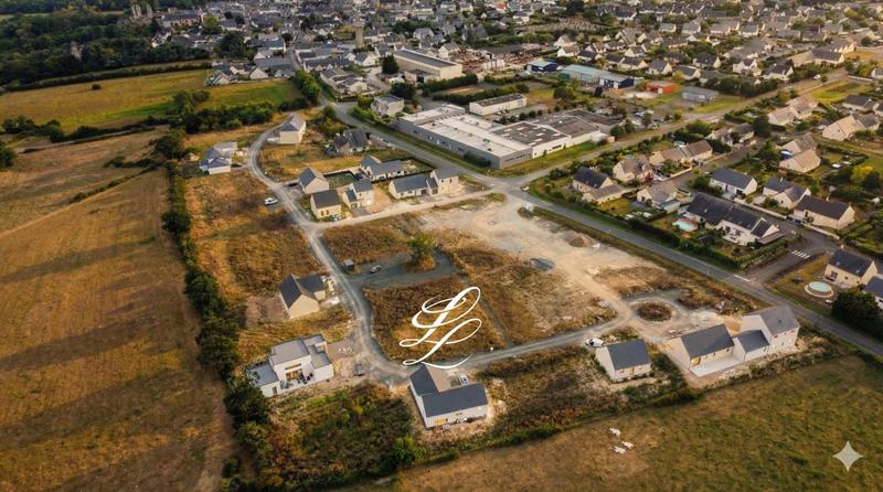 Terrain de lotissements - 596 m²