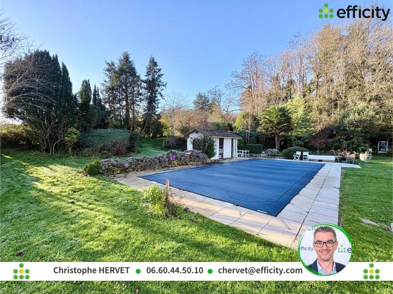 Maison - 380 m² - 11 pièces