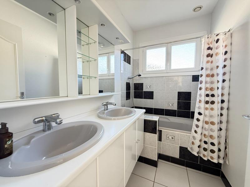 Maison - 149 m² - 6 pièces