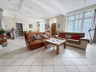 Maison de campagne - 223 m² - 10 pièces