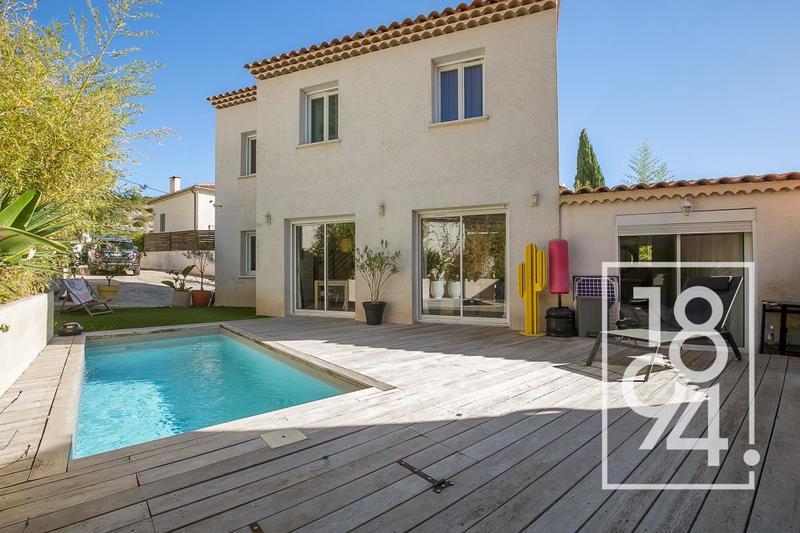 Maison - 102 m² - 5 pièces