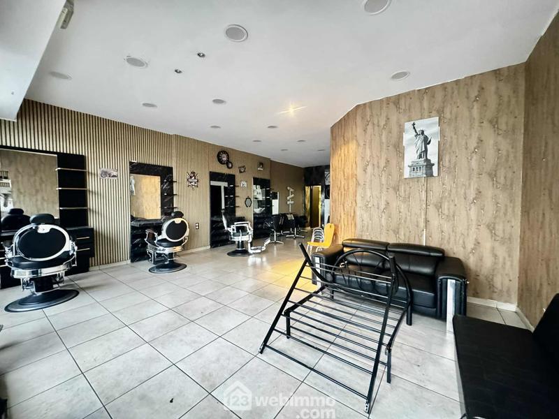 Immeuble - 186 m² - 6 pièces