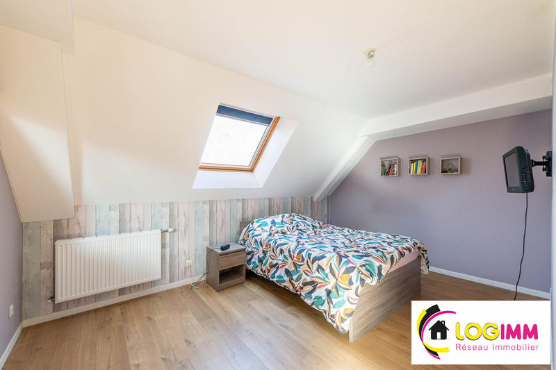 Maison - 256 m² - 7 pièces