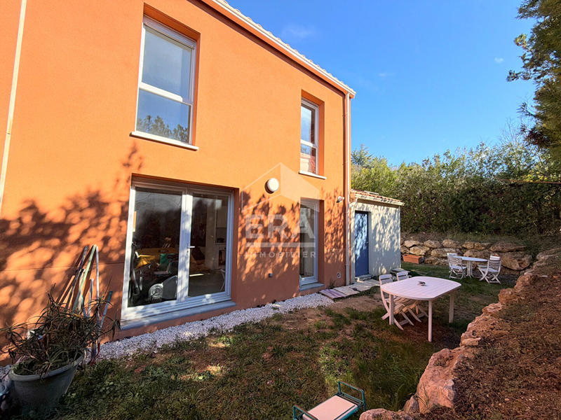 Maison - 94 m² - 5 pièces