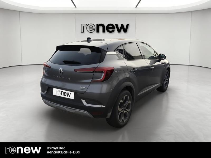 Renault Captur E-Tech Plug-in 160 Intens