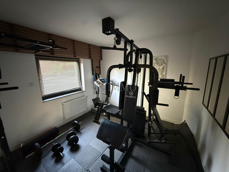 Maison - 163 m² - 7 pièces