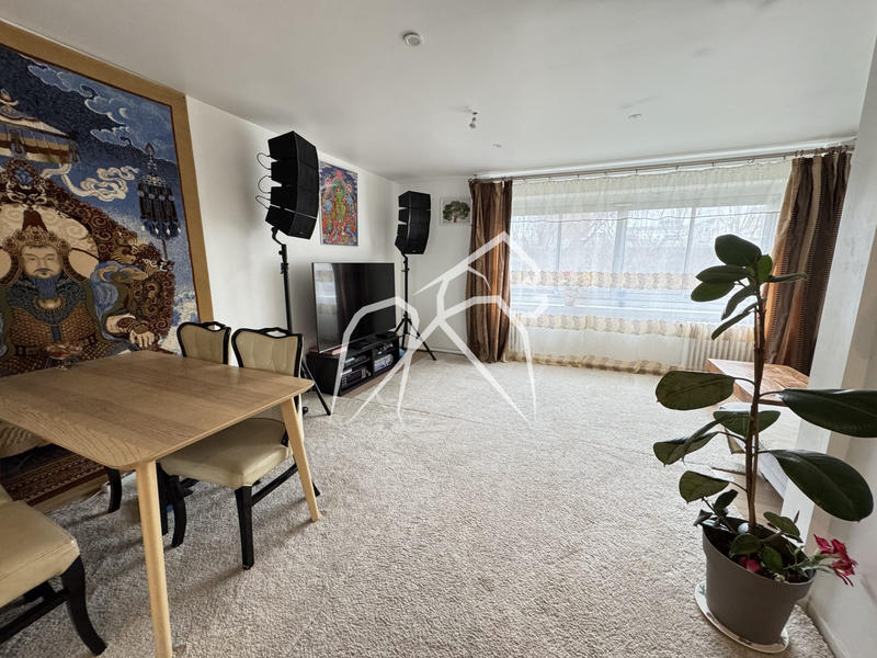 Appartement - 92 m² - 5 pièces