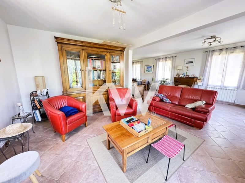 Maison - 155 m² - 6 pièces