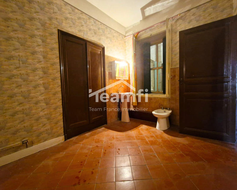 Maison - 172 m² - 7 pièces