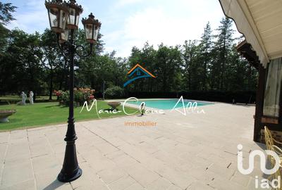 Maison de campagne - 350 m² - 10 pièces