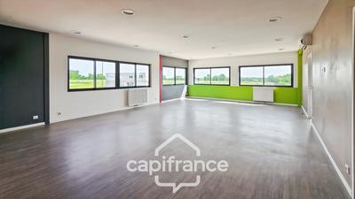 Local commercial - 220 m² - 9 pièces