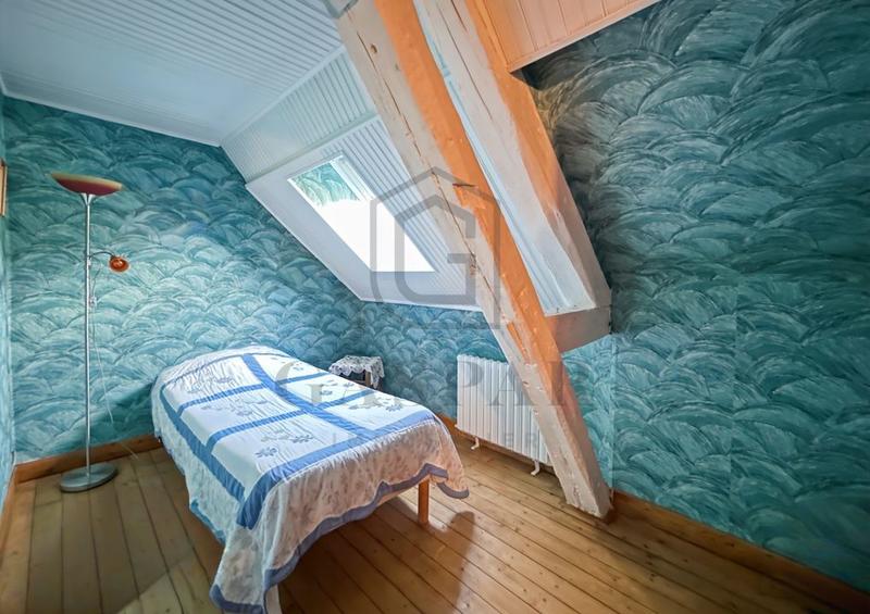 Maison - 453 m² - 17 pièces