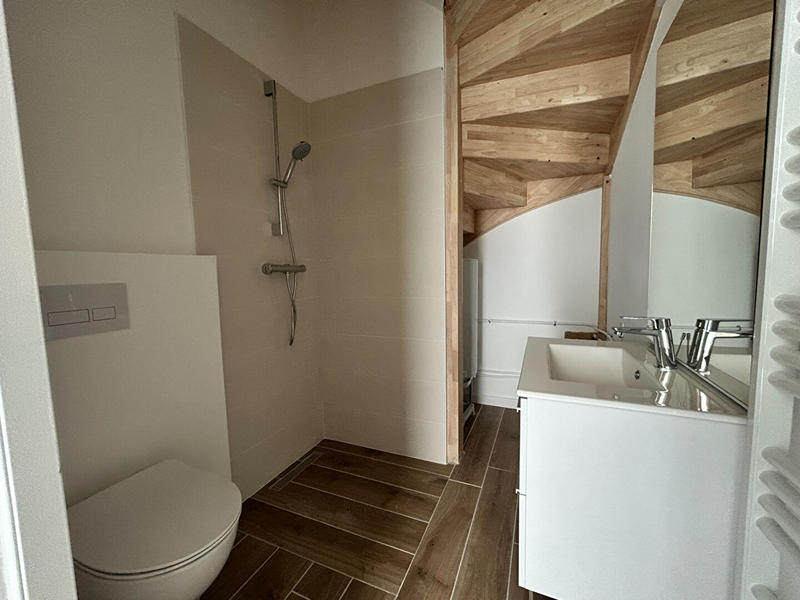 Appartement - 65 m² - 3 pièces