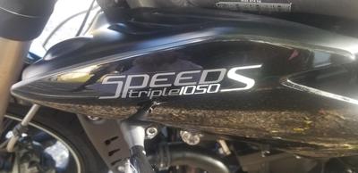 Triumph Speed triple 1050 s black phantom