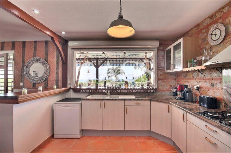 Maison - 106 m² - 5 pièces