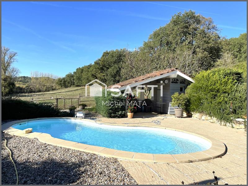 Maison - 232 m² - 6 pièces