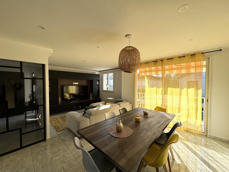 Maison - 110 m² - 6 pièces