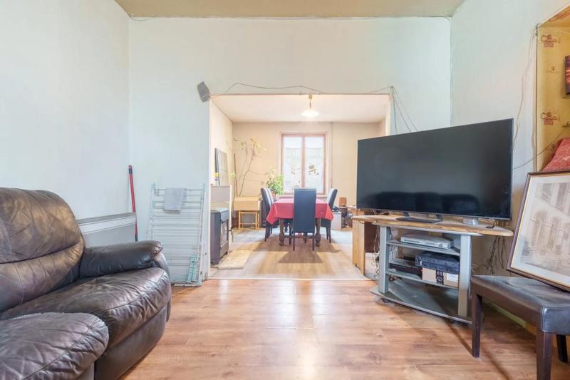 Maison - 150 m² - 8 pièces