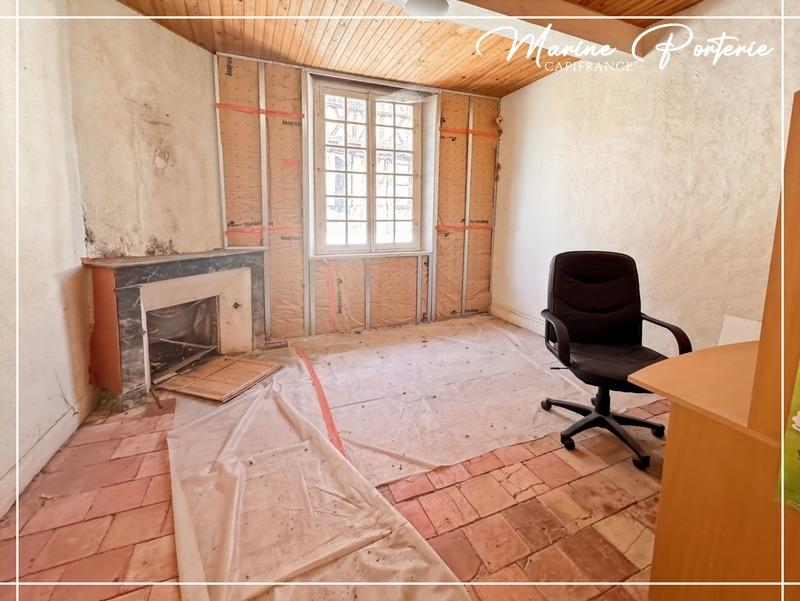 Maison traditionnelle - 420 m² - 13 pièces