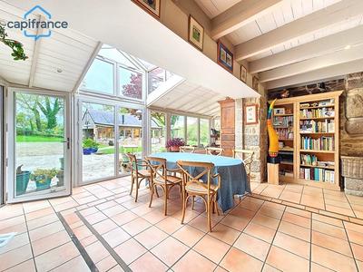 Maison en pierre - 178 m² - 9 pièces