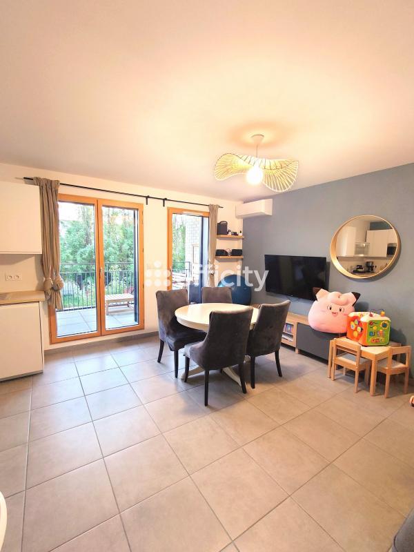 Appartement - 60 m² - 3 pièces