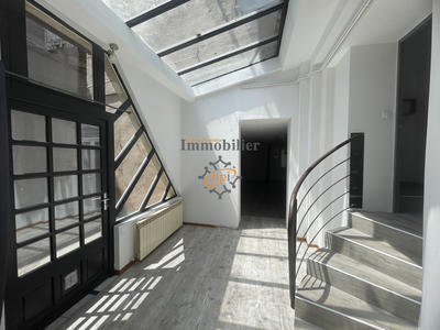 Appartement - 120 m² - 4 pièces