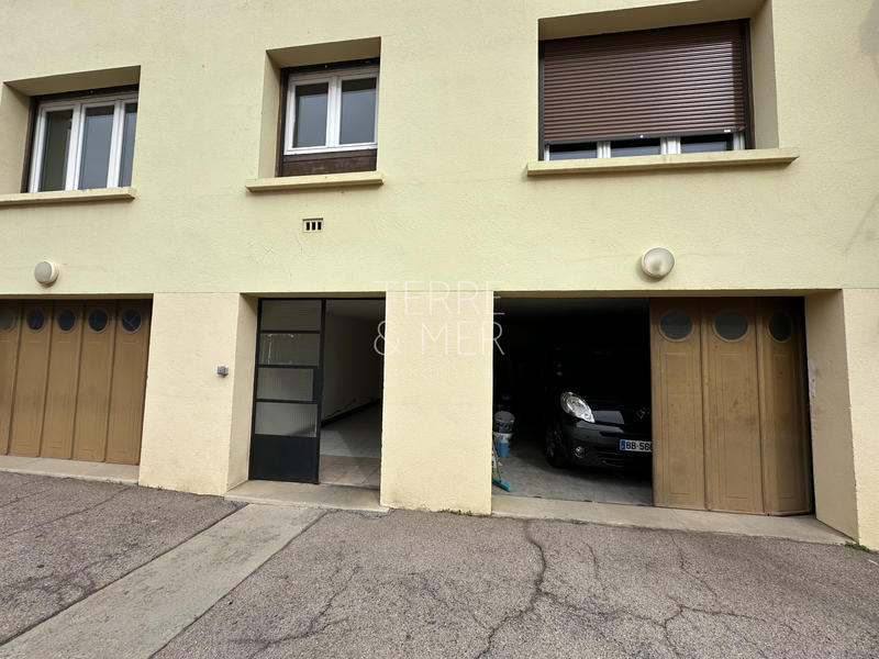 Appartement - 98 m² - 4 pièces