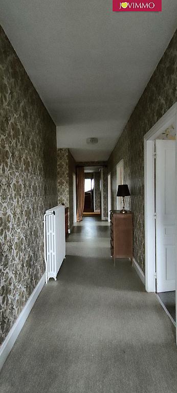 Maison - 262 m² - 12 pièces