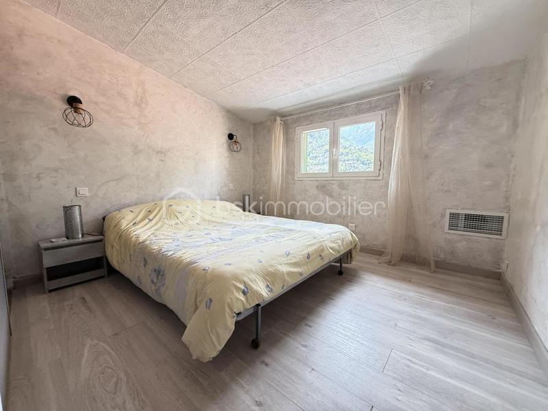 Appartement - 82 m² - 3 pièces