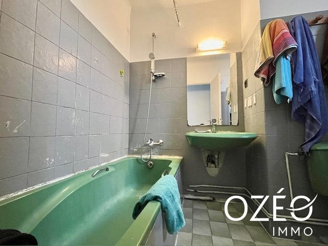 Maison traditionnelle - 95 m² - 5 pièces